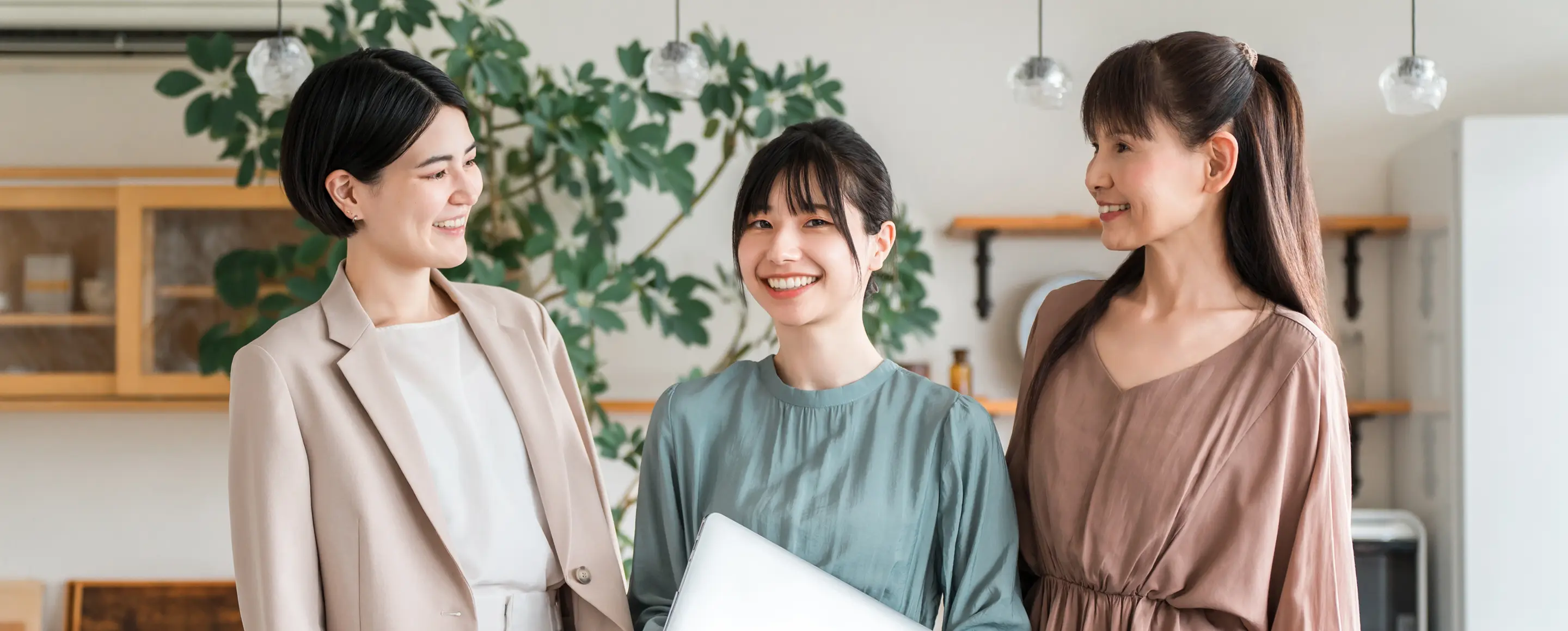 採用情報